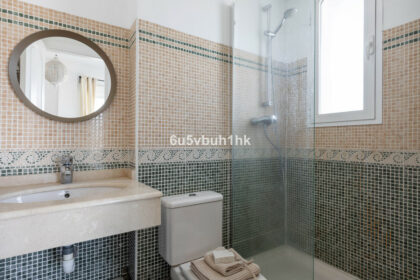 69b0a2e133241b701c1744525f73bf72 - 27