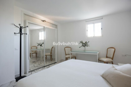 69b0a2e133241b701c1744525f73bf72 - 33