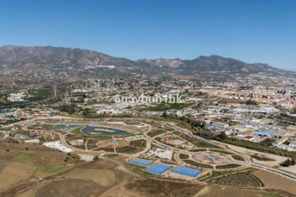 69b0a2e133241b701c1744525f73bf72 - 44