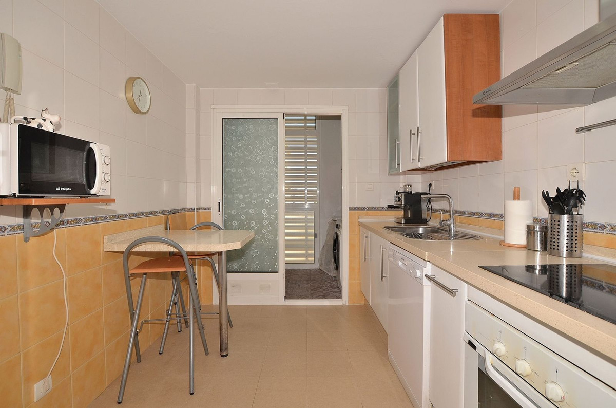 69eda5687c55adfb64c9e01661ffc177 - 15