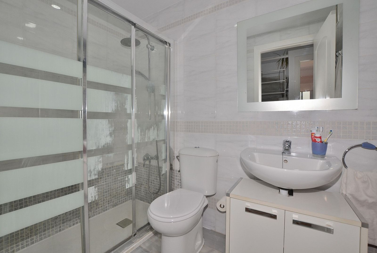 69eda5687c55adfb64c9e01661ffc177 - 27