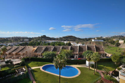 69eda5687c55adfb64c9e01661ffc177 - 35