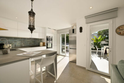 6b75955c51ac94fc58aaf5fd55178152 - 10