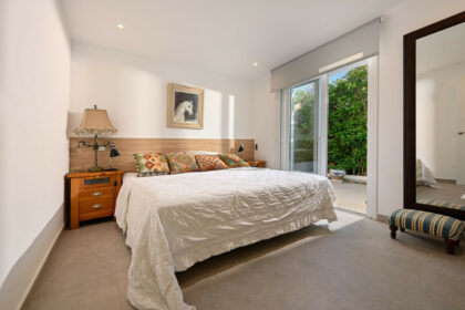 6b75955c51ac94fc58aaf5fd55178152 - 12