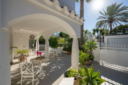 6b75955c51ac94fc58aaf5fd55178152 - 18