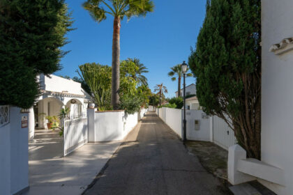 6b75955c51ac94fc58aaf5fd55178152 - 22