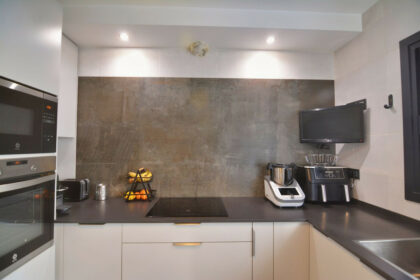 6d6985f8450d60a13405f03d133c25ba - 16