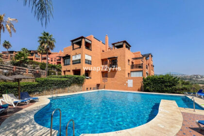 6d93862d458af3a7aa6328fae14d3cb1 - 32