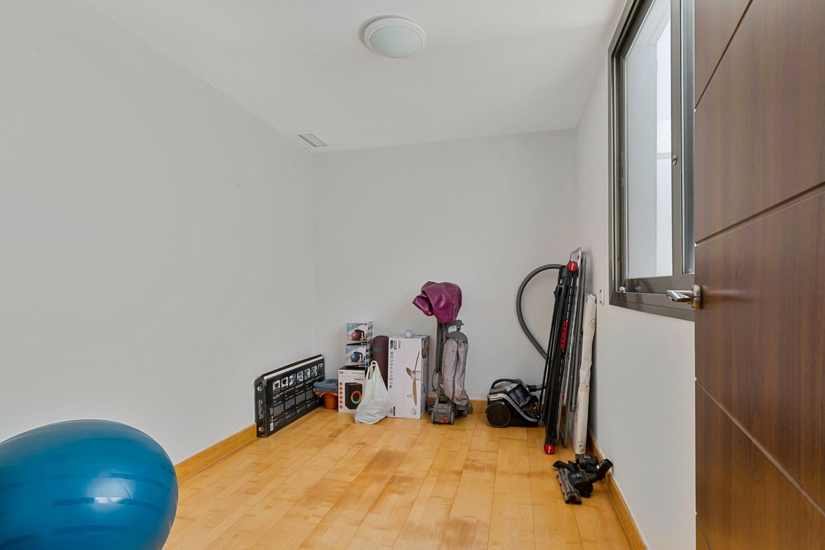 6e33078fa5fa23969c048cab0fb69ea3 - 17