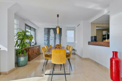 6e33078fa5fa23969c048cab0fb69ea3 - 9