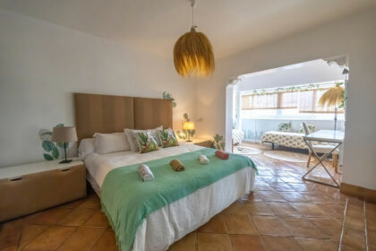 6e3d317b61dd4488da54fd123c2600b3 - 24