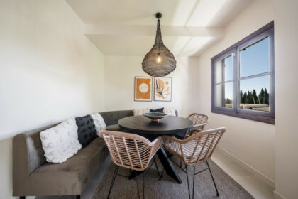 703fea6cfeba4fb623aa6a2593797592 - 10