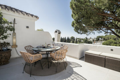 703fea6cfeba4fb623aa6a2593797592 - 31