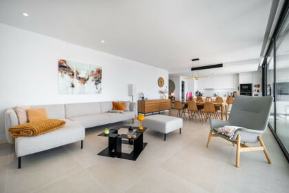 72d1323b64be031ed36be9fc620af693 - 16