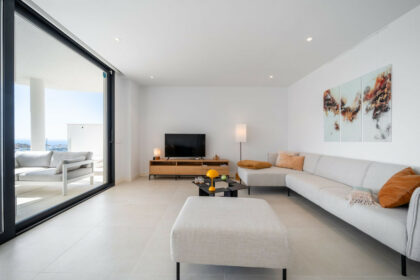 72d1323b64be031ed36be9fc620af693 - 18