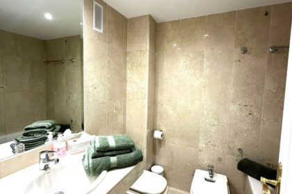 743905c009b8648549d60a3362f2c064 - 18