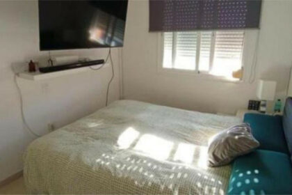 74514e258a3e13edcb4d39f19f575f3a - 4