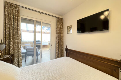 74dbfe30d047823591f0410b393579f2 - 10