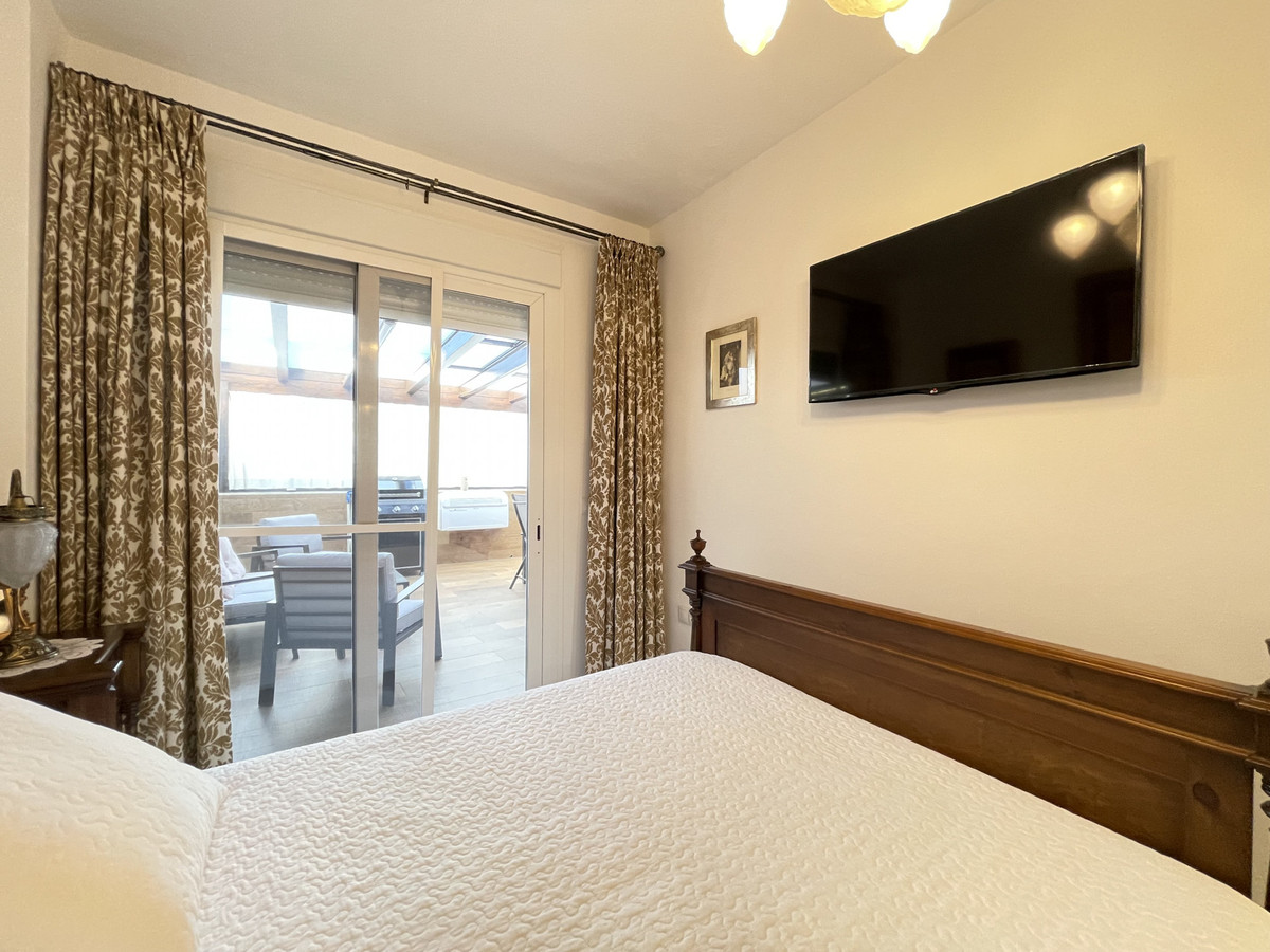 74dbfe30d047823591f0410b393579f2 - 10