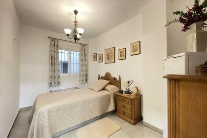 74dbfe30d047823591f0410b393579f2 - 19