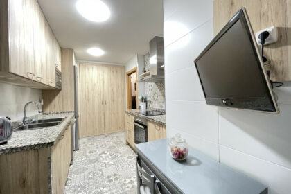 74dbfe30d047823591f0410b393579f2 - 22