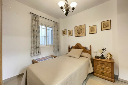 74dbfe30d047823591f0410b393579f2 - 27