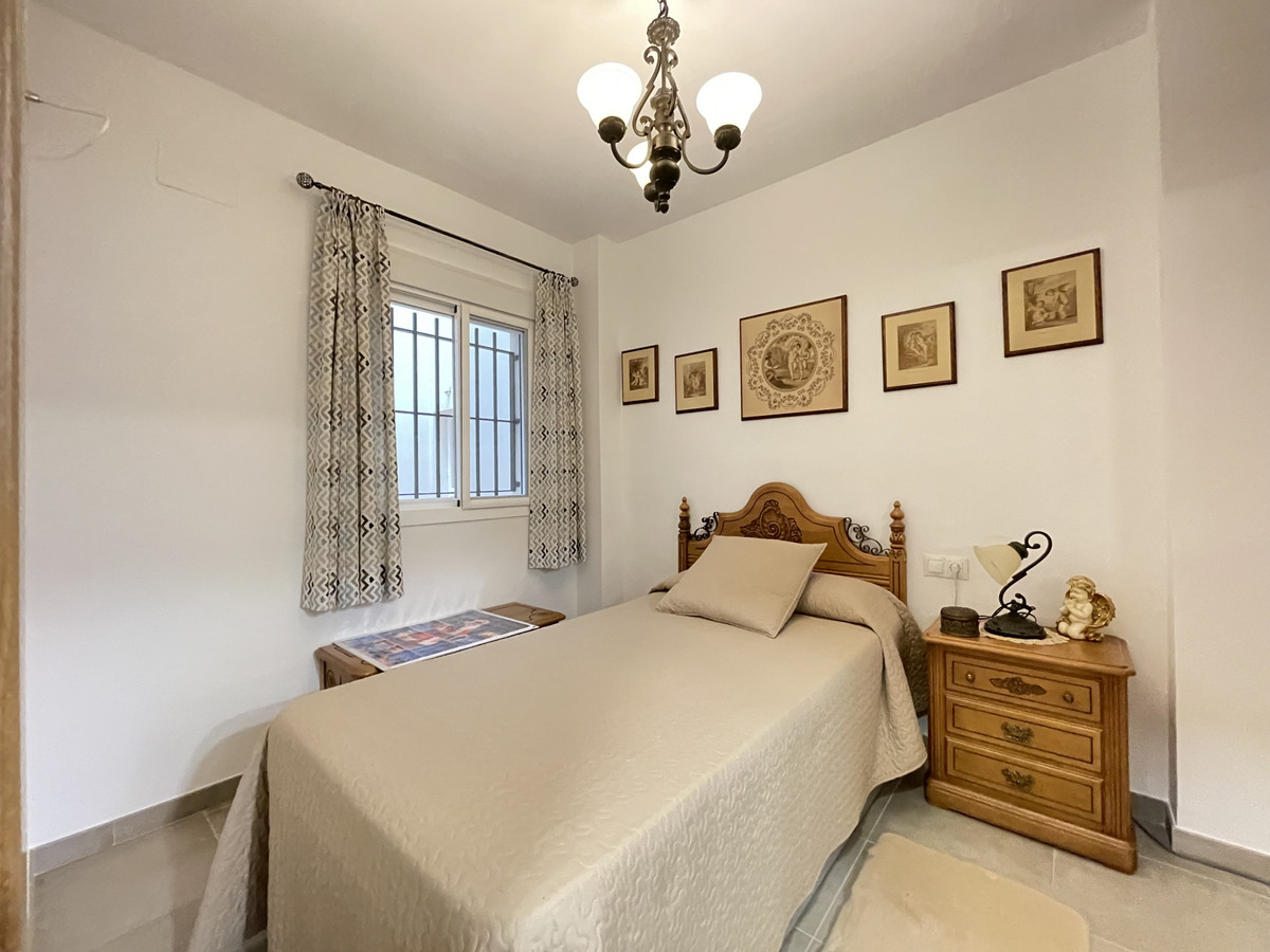 74dbfe30d047823591f0410b393579f2 - 27