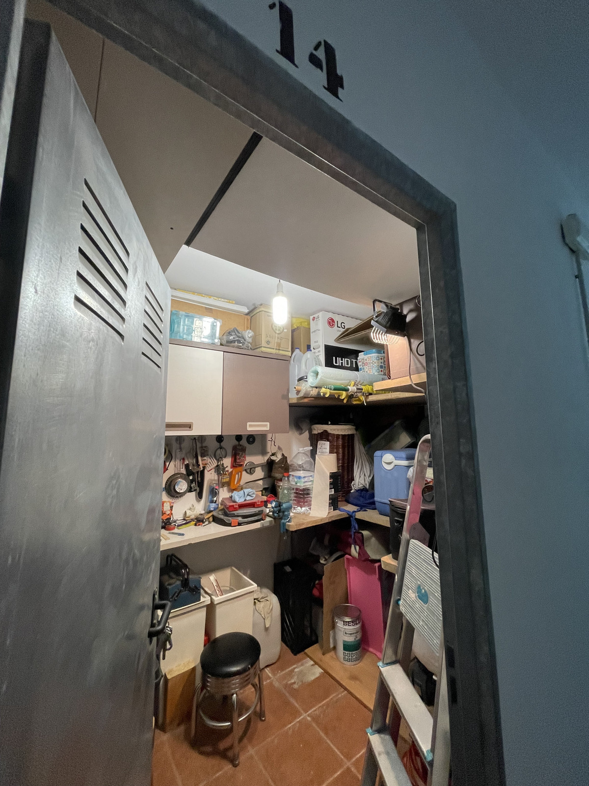 74dbfe30d047823591f0410b393579f2 - 32