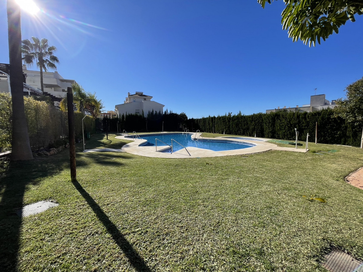 74dbfe30d047823591f0410b393579f2 - 35