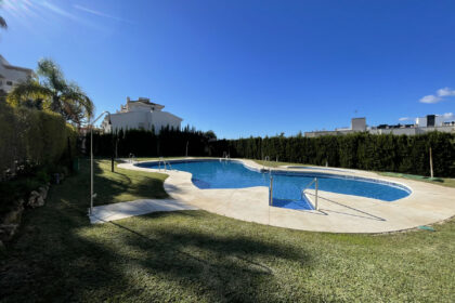 74dbfe30d047823591f0410b393579f2 - 37