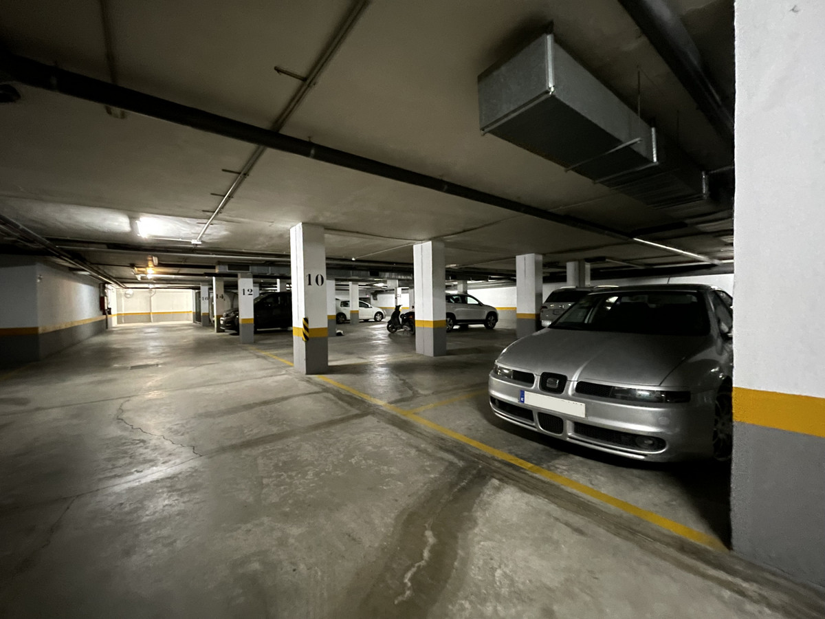 74dbfe30d047823591f0410b393579f2 - 39