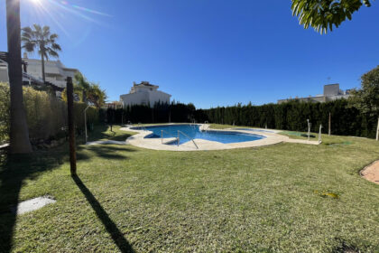 74dbfe30d047823591f0410b393579f2 - 4