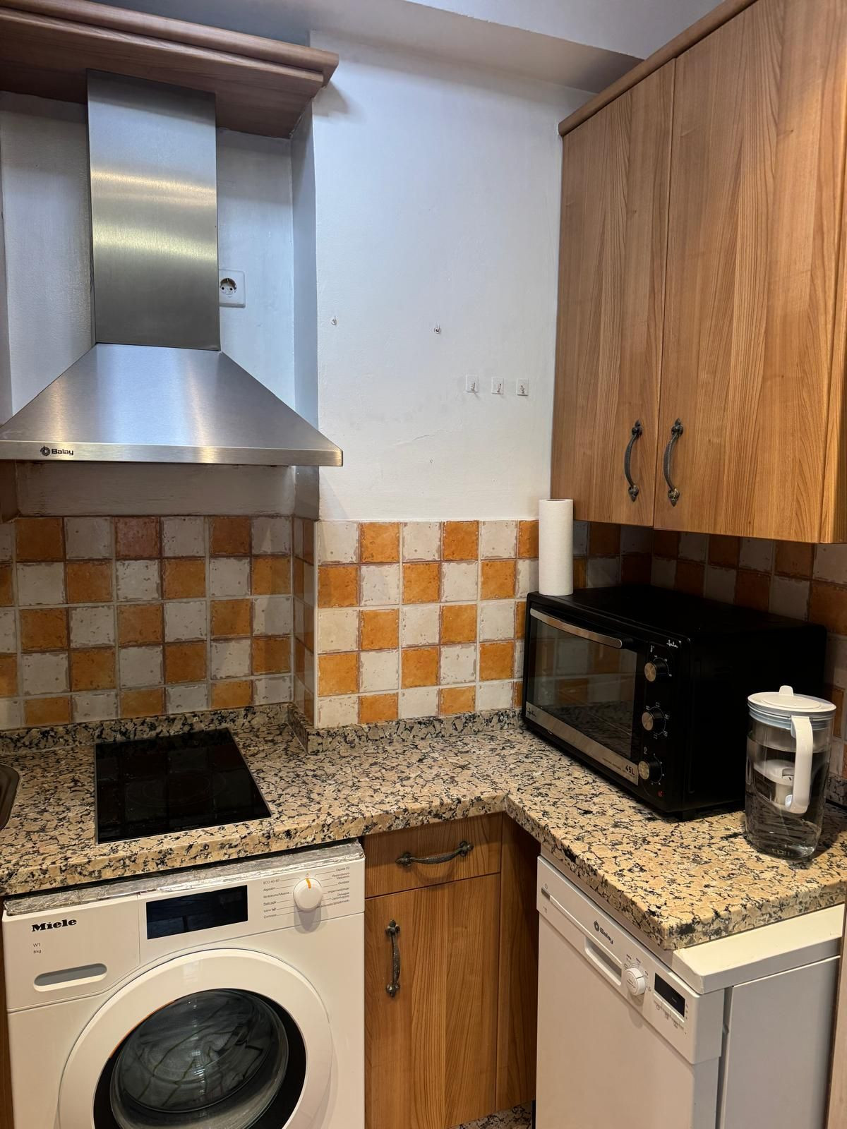 75551dbfdf67f9db19d05f511dfbc6f9 - 14