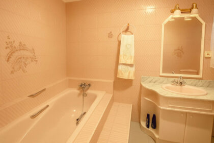 75a6ede5f3761d6bf65ff2bc6322bc81 - 23