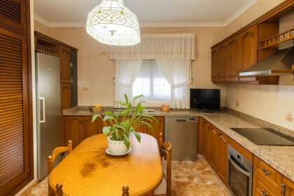 75a6ede5f3761d6bf65ff2bc6322bc81 - 29