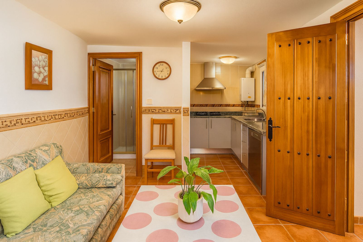 75a6ede5f3761d6bf65ff2bc6322bc81 - 48