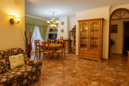 75a6ede5f3761d6bf65ff2bc6322bc81 - 9