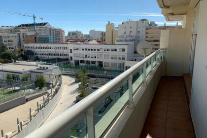 76009b60aa62f9fe1723c5e72ea647b5 - 1