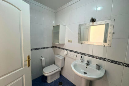 7727e146f7dd11c3d5aaab42f7de151b - 20