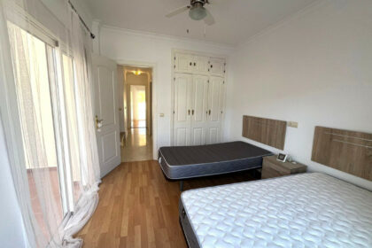 7727e146f7dd11c3d5aaab42f7de151b - 25