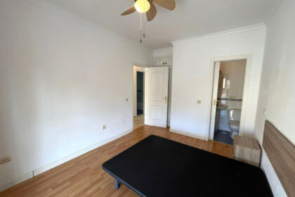 7727e146f7dd11c3d5aaab42f7de151b - 30