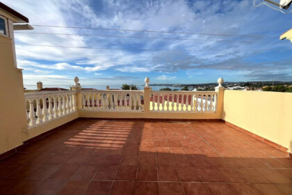 7727e146f7dd11c3d5aaab42f7de151b - 36