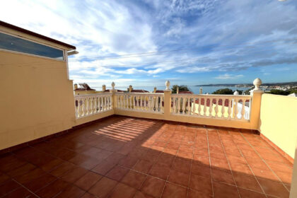 7727e146f7dd11c3d5aaab42f7de151b - 40