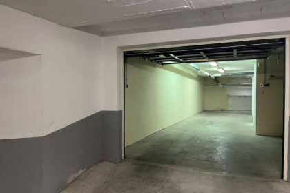 7727e146f7dd11c3d5aaab42f7de151b - 44