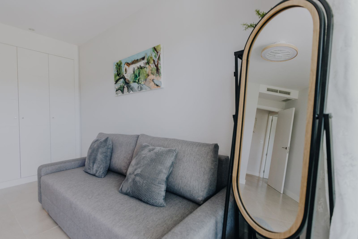 783459b5841da1d94f251d579b3d00f4 - 32