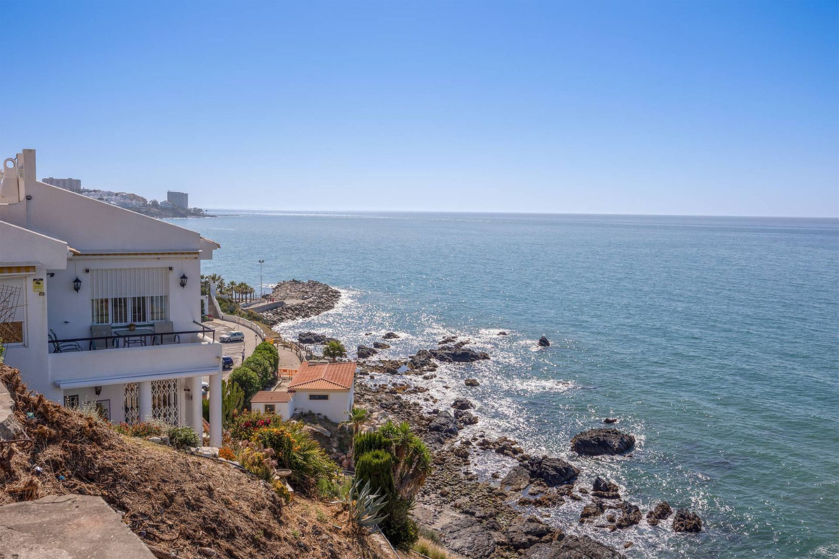 7872d84e9f3390276a23517b730a61ad - 12