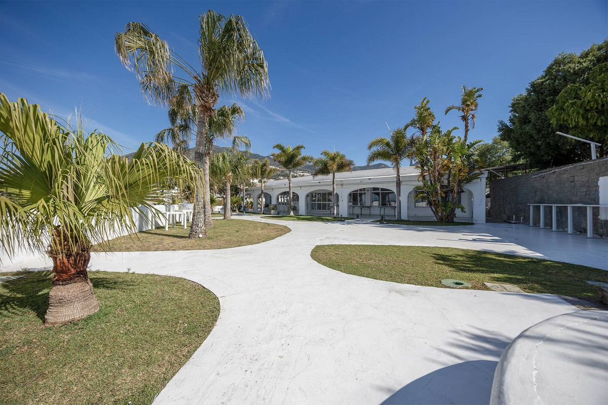 7872d84e9f3390276a23517b730a61ad - 27