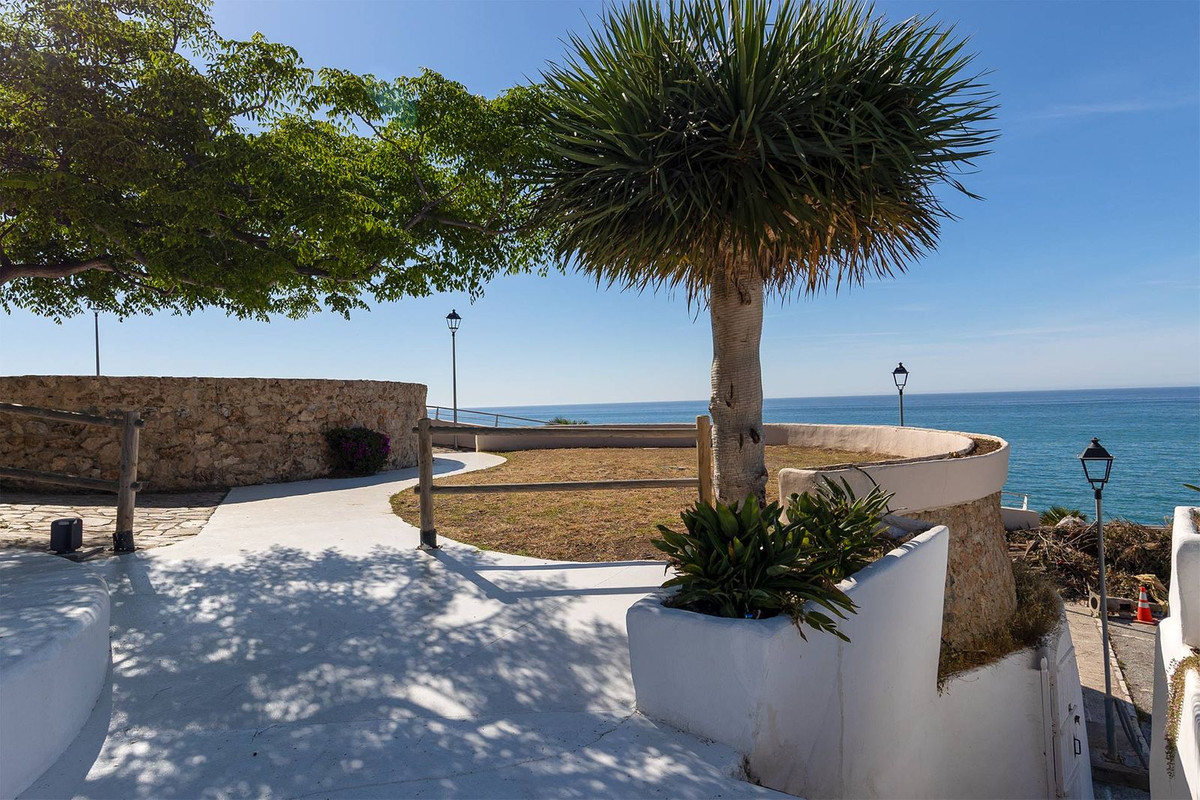 7872d84e9f3390276a23517b730a61ad - 28