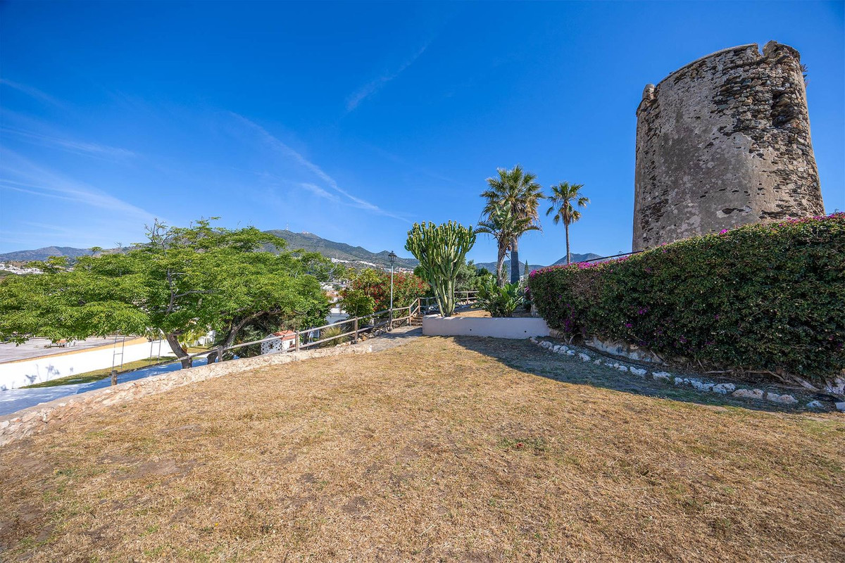 7872d84e9f3390276a23517b730a61ad - 30