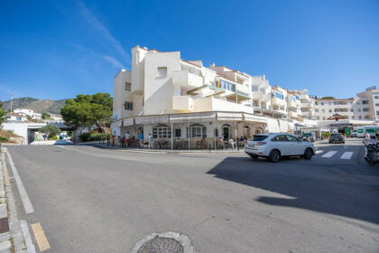 7872d84e9f3390276a23517b730a61ad - 31